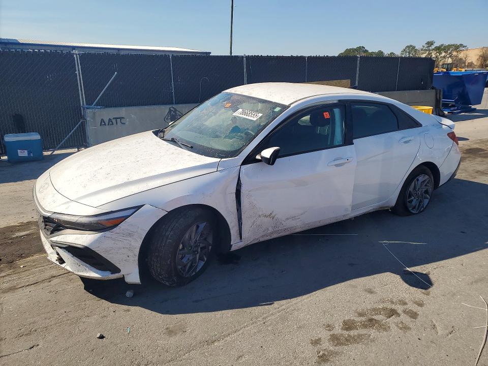 KMHLM4DJ5SU163410