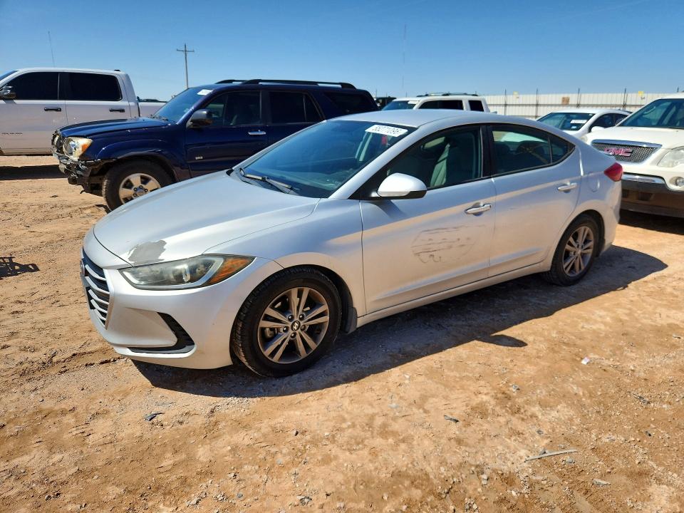 2017 HYUNDAI ELANTRA — VIN 5NPD84LF3HH170739