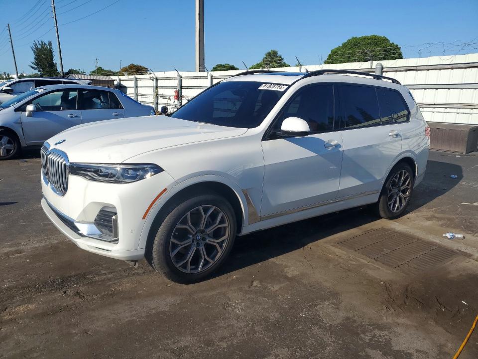 2021 BMW X7 — VIN 5UXCW2C02M9H35987