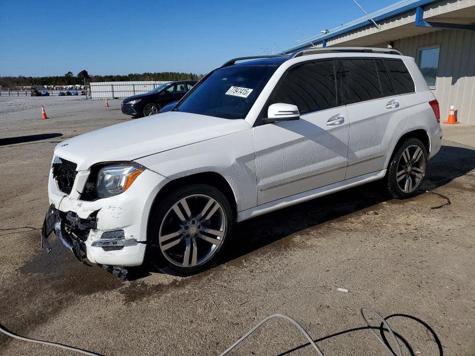 2015 MERCEDES-BENZ GLK — VIN WDCGG5HB7FG400984