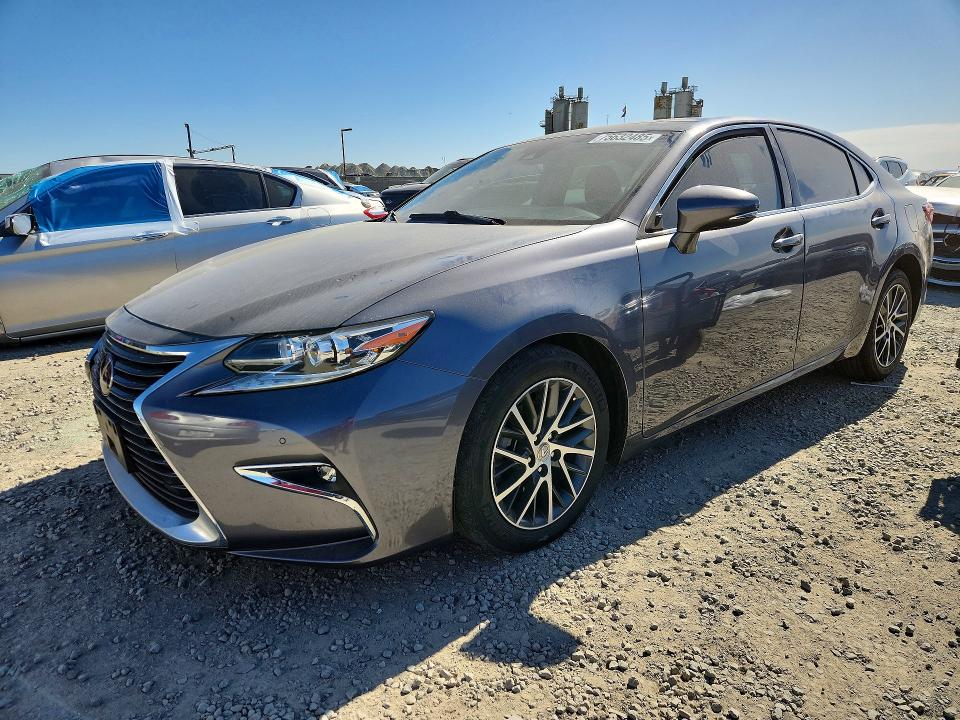 2017 LEXUS ES — VIN 58ABK1GG7HU043528