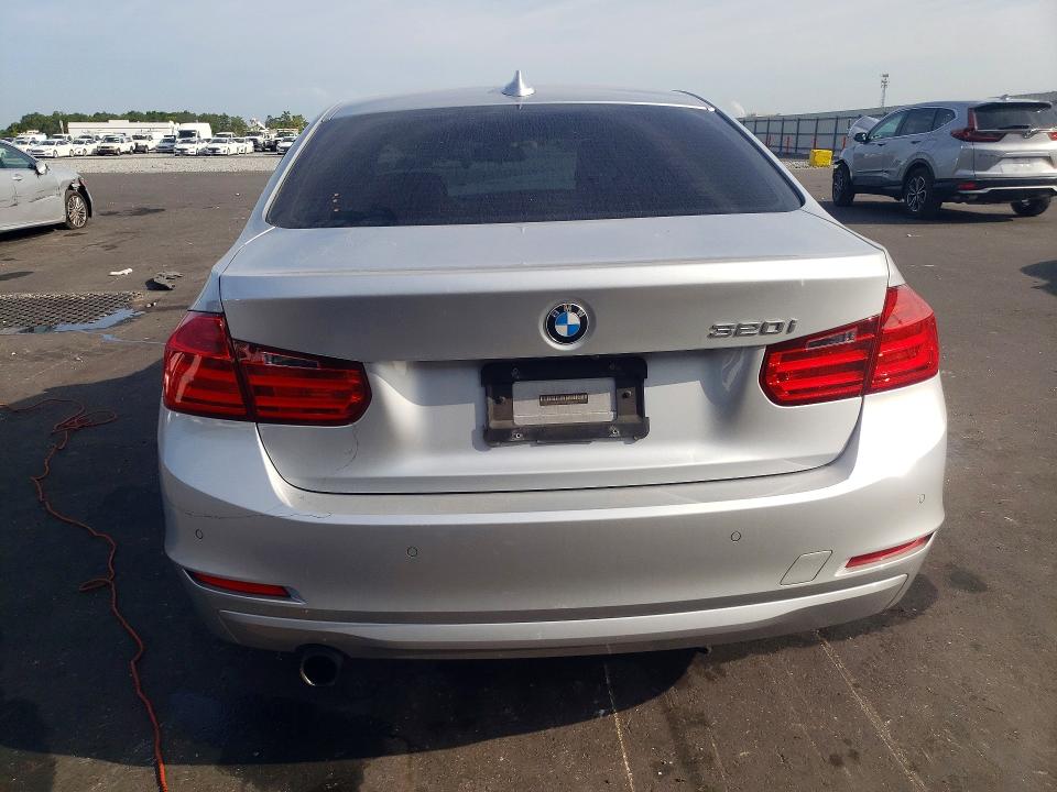 WBA3B1G5XFNT04055