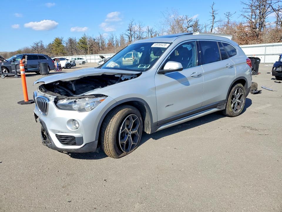 2018 BMW X1 — VIN WBXHT3C3XJ5K32002