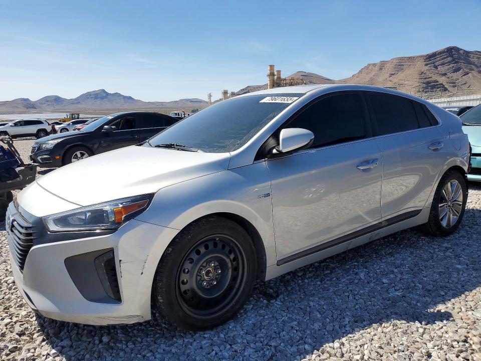2017 HYUNDAI IONIQ HYBRID — VIN KMHC85LC2HU046406