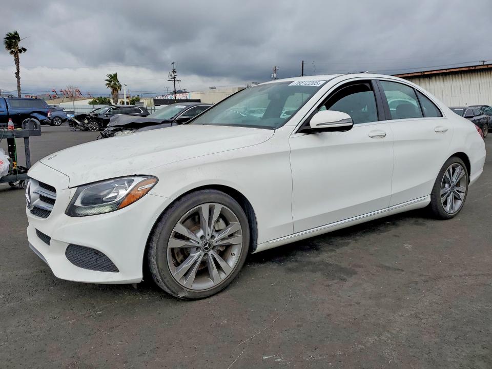 2018 MERCEDES-BENZ C — VIN 55SWF4JB8JU270093