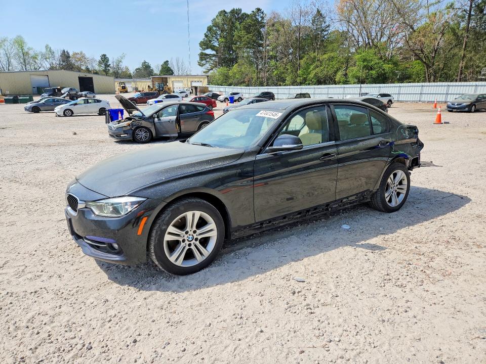 2018 BMW 330 — VIN WBA8D9G5XJNU67103