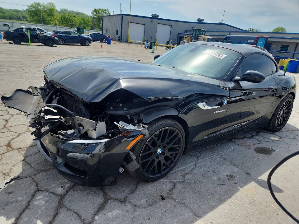 2015 BMW Z4 — VIN WBALM7C52FJ798874