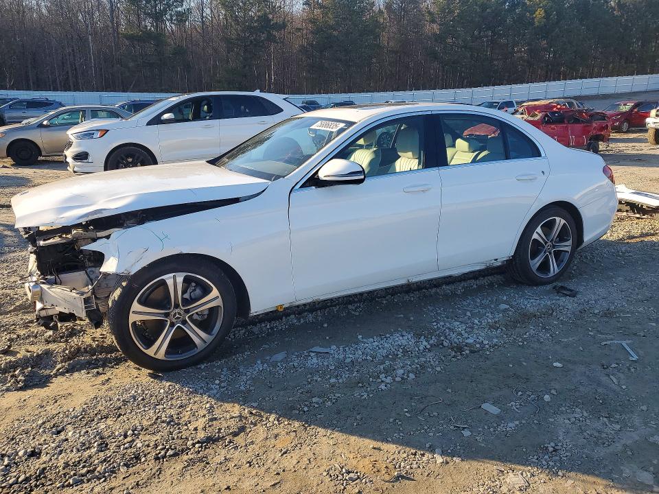 2019 MERCEDES-BENZ E — VIN WDDZF4KB0KA576296