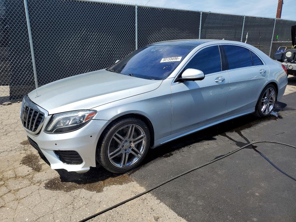 WDDUG8FB5GA211063