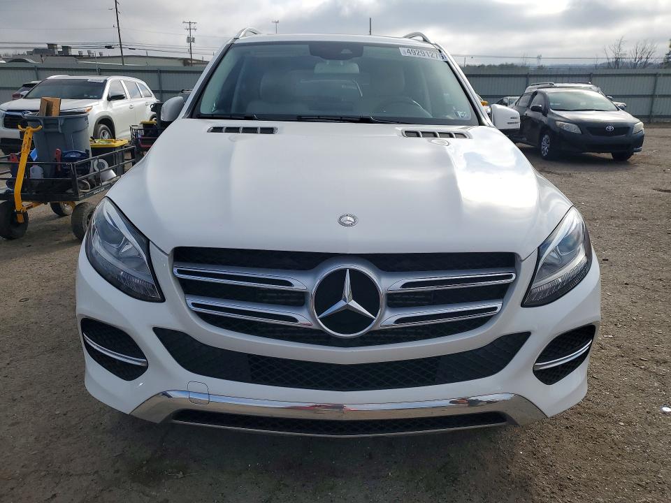 4JGDA0EB5GA622196