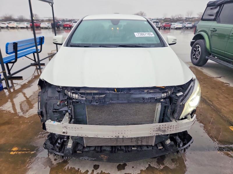 WDDSJ4EB9GN327006