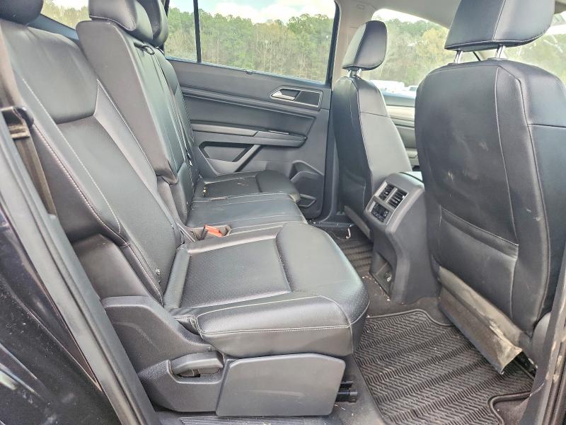 1V2DR2CA4KC598178