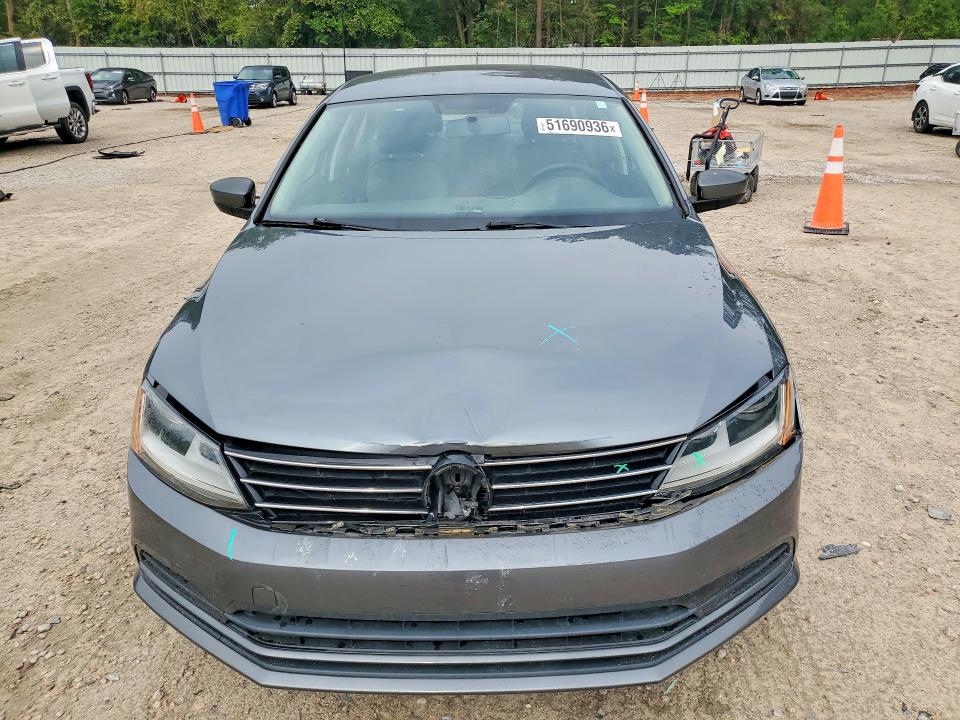3VW2B7AJ2HM212374