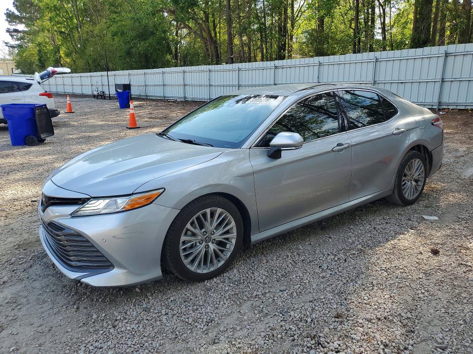 4T1B11HK5JU105754