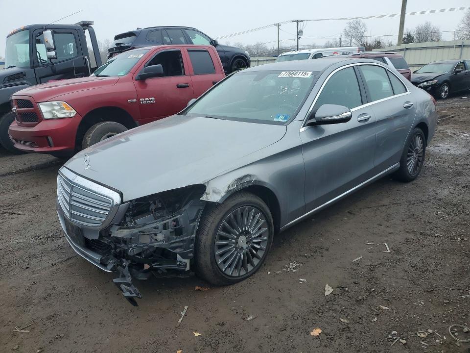 2015 MERCEDES-BENZ C — VIN 55SWF4KB6FU022110