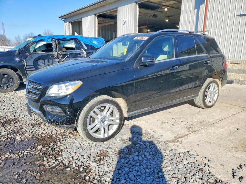 2015 MERCEDES-BENZ ML — VIN 4JGDA5HBXFA443823