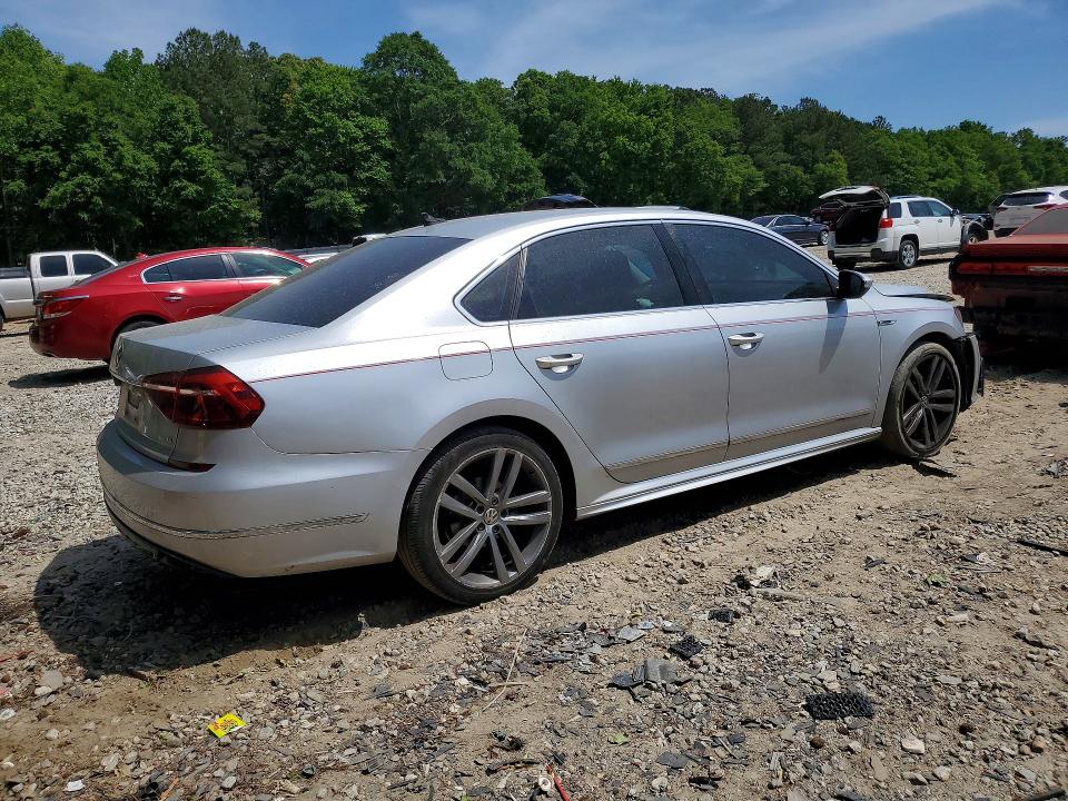 1VWDT7A33HC042177