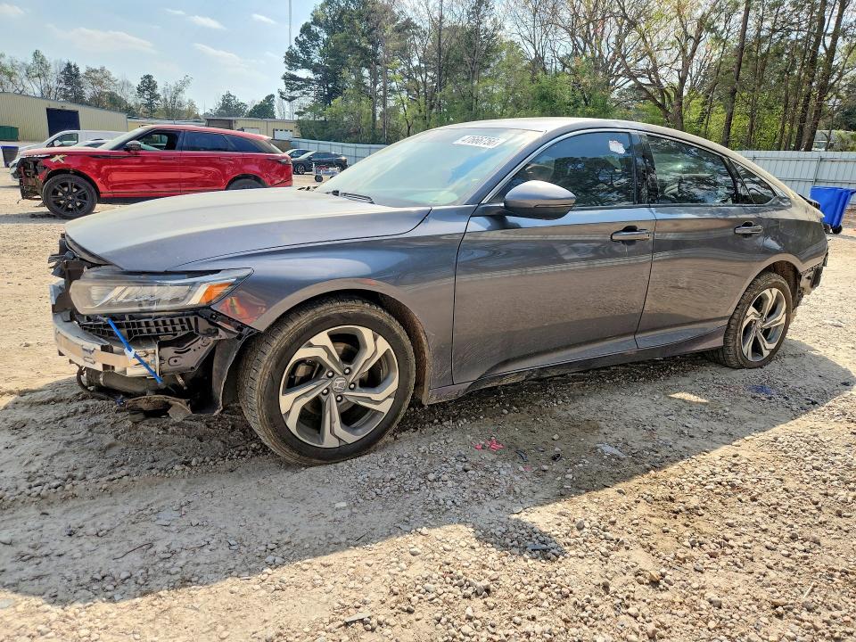 1HGCV1F5XJA090696