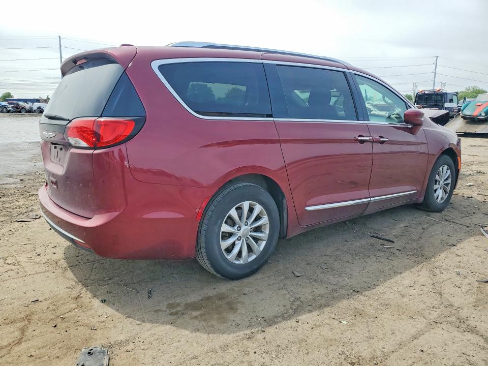 2C4RC1EG6JR104154