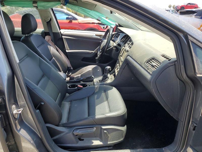 3VW217AU0HM052573
