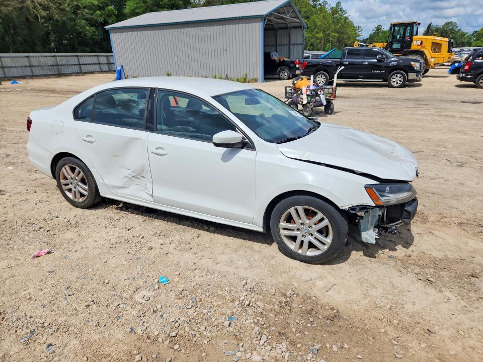 3VW2B7AJ6JM248011