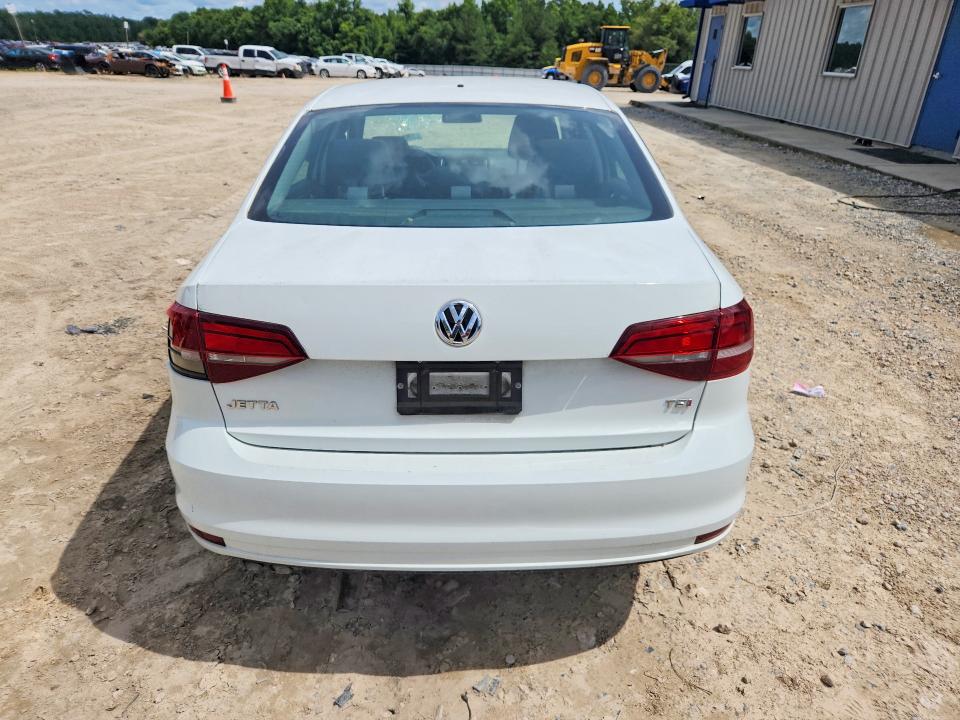 3VW2B7AJ6JM248011