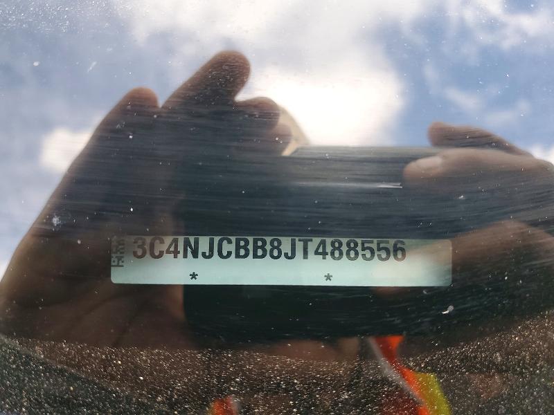 3C4NJCBB8JT488556