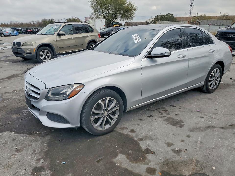 2016 MERCEDES-BENZ C — VIN 55SWF4KB2GU105597