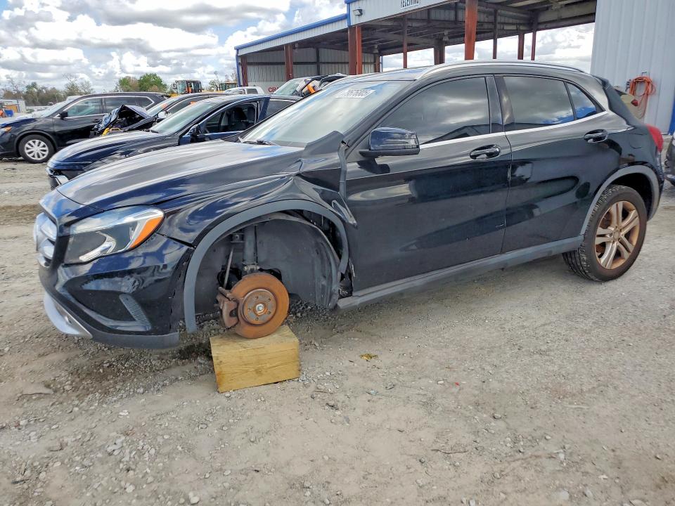 2015 MERCEDES-BENZ GLA — VIN WDCTG4GB1FJ030855