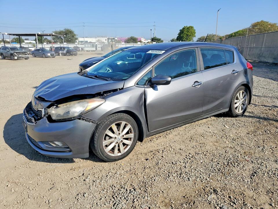 2015 KIA FORTE5 — VIN KNAFX5A80F5302128