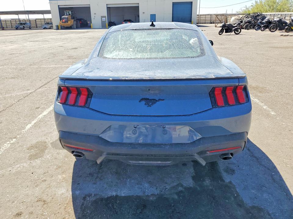 1FA6P8TH5T5105197