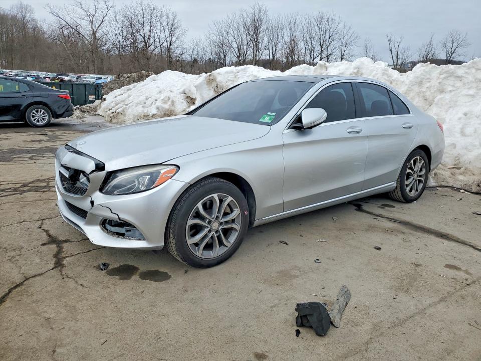 2015 MERCEDES-BENZ C — VIN 55SWF4KB0FU041087
