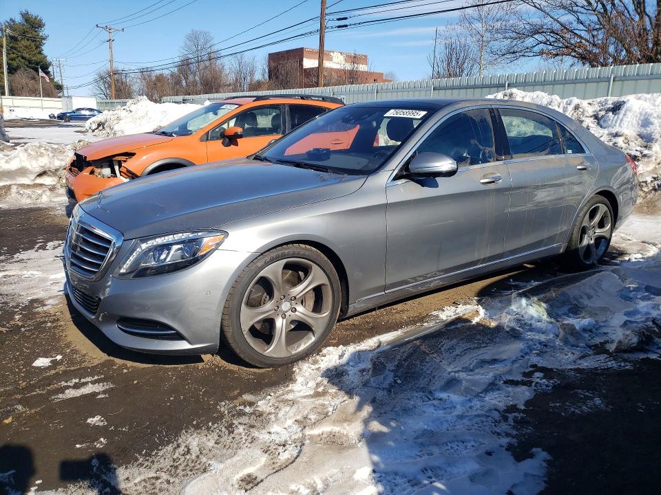 2015 MERCEDES-BENZ S — VIN WDDUG8FB9FA122188
