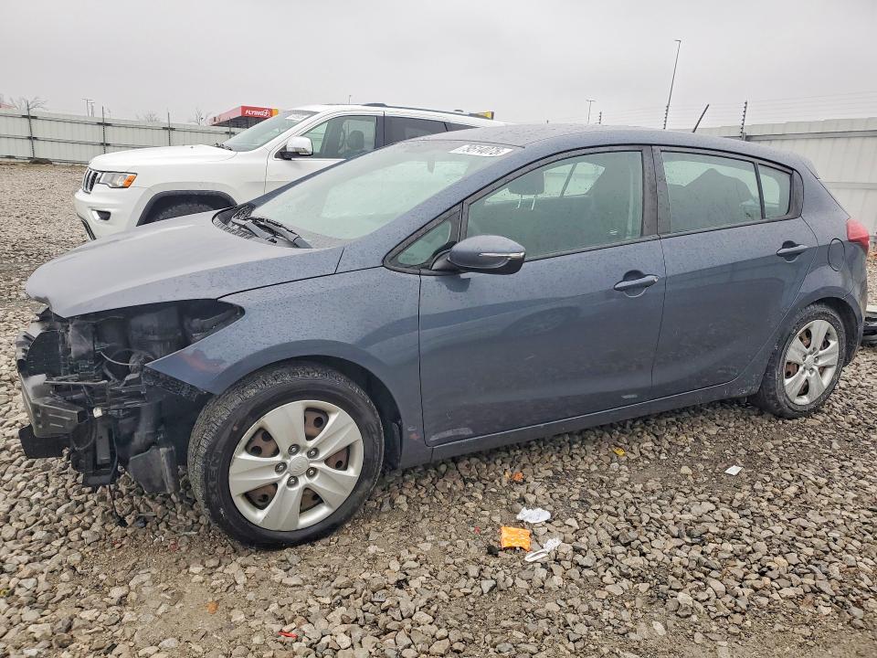 2016 KIA FORTE5 — VIN KNAFK5A89G5635539
