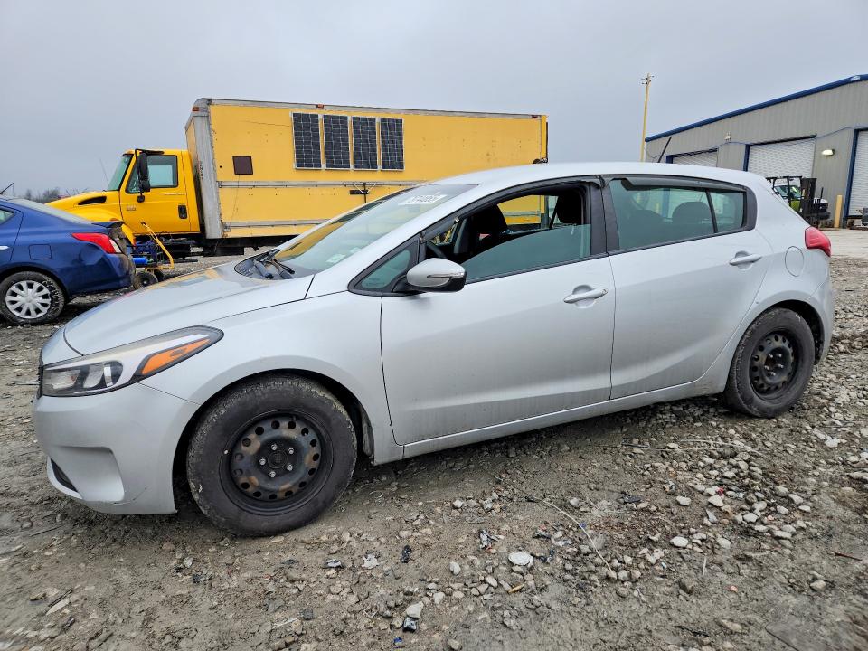 2017 KIA FORTE5 — VIN KNAFK5A83H5682616