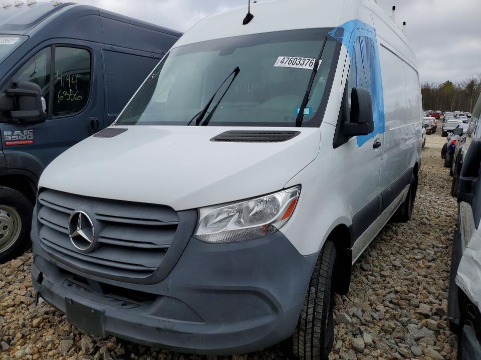 W1Y4EBHY3LT025904