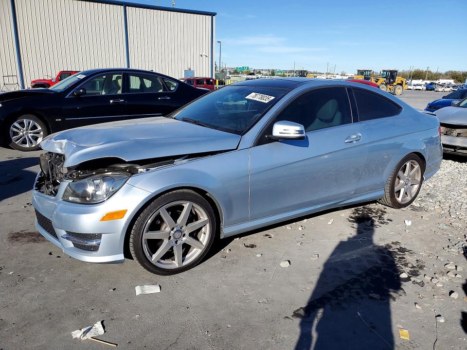 2015 MERCEDES-BENZ C — VIN WDDGJ4HB9FG384097