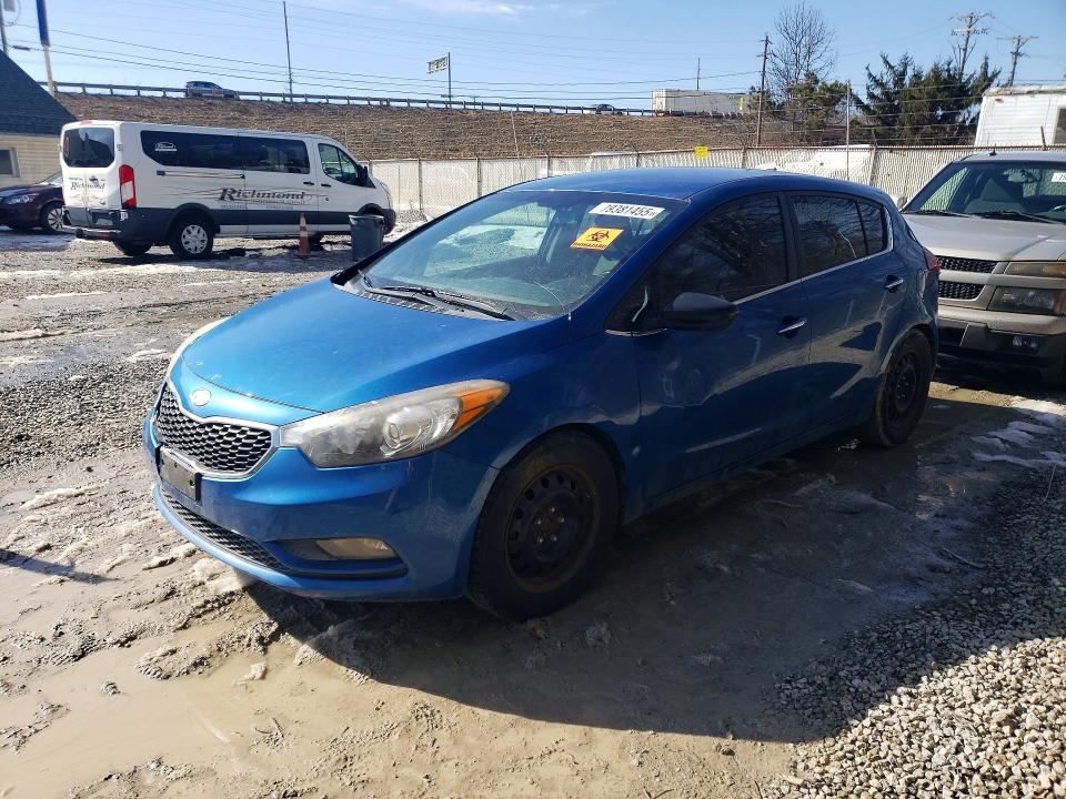 2015 KIA FORTE5 — VIN KNAFX5A8XF5270935