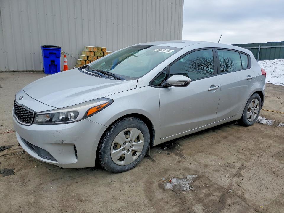 2017 KIA FORTE5 — VIN KNAFK5A85H5725448