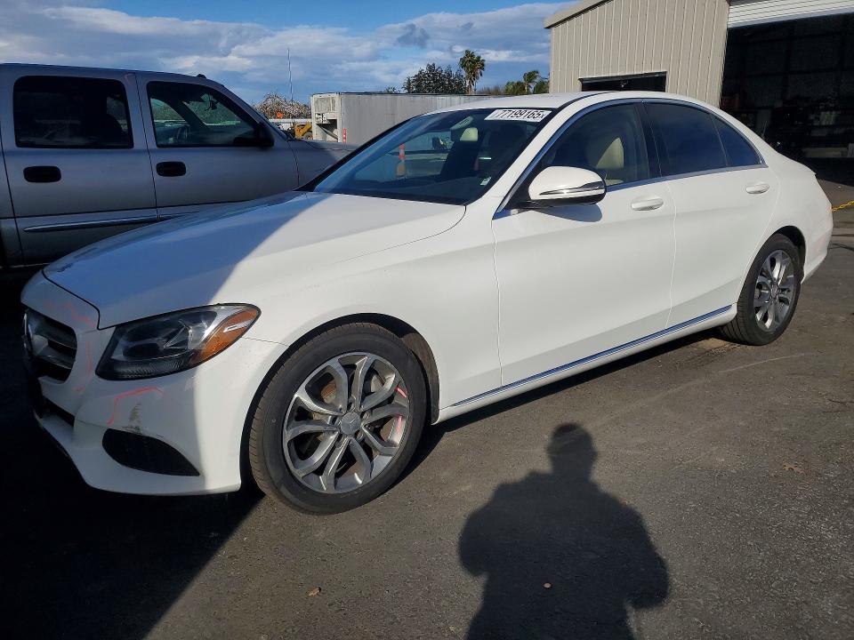 2016 MERCEDES-BENZ C — VIN 55SWF4JB0GU126238