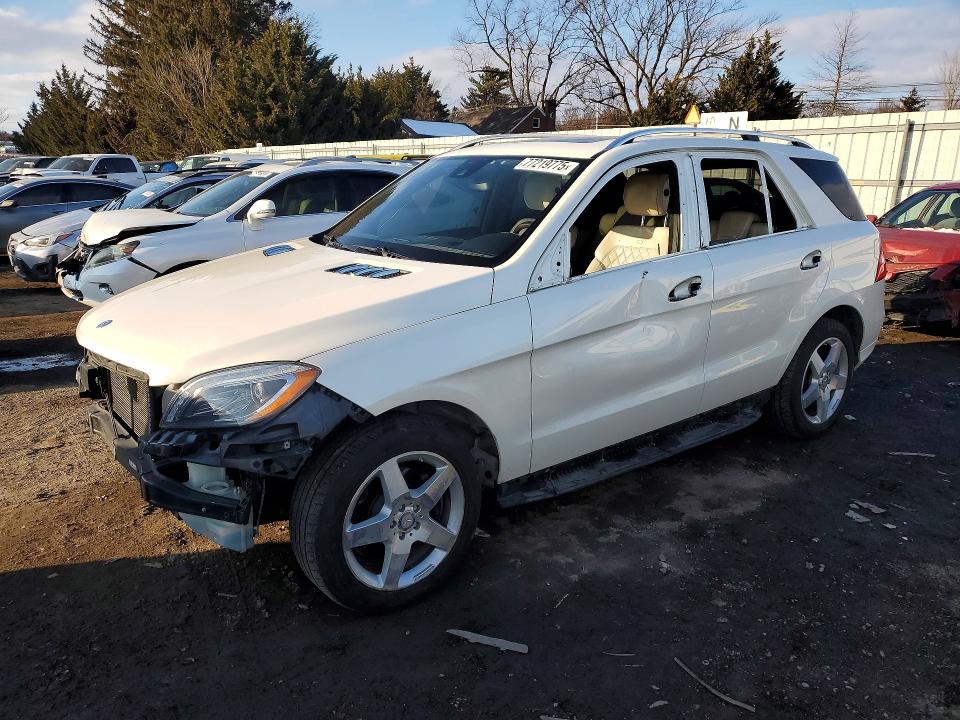 2015 MERCEDES-BENZ ML — VIN 4JGDA5GB9FA459755