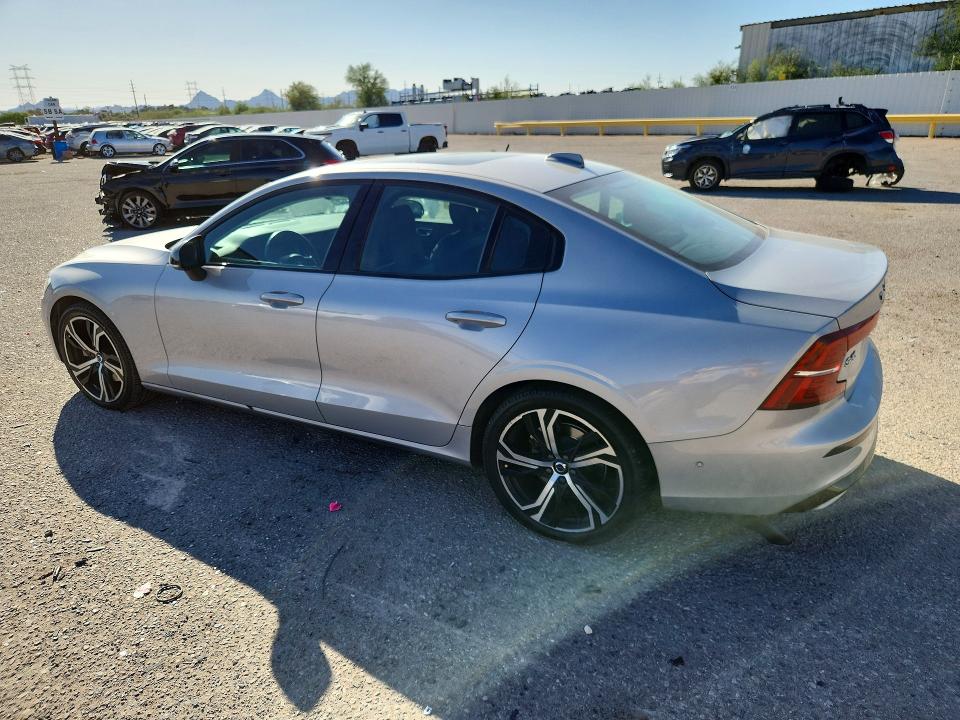 7JRL12TL8RG303013
