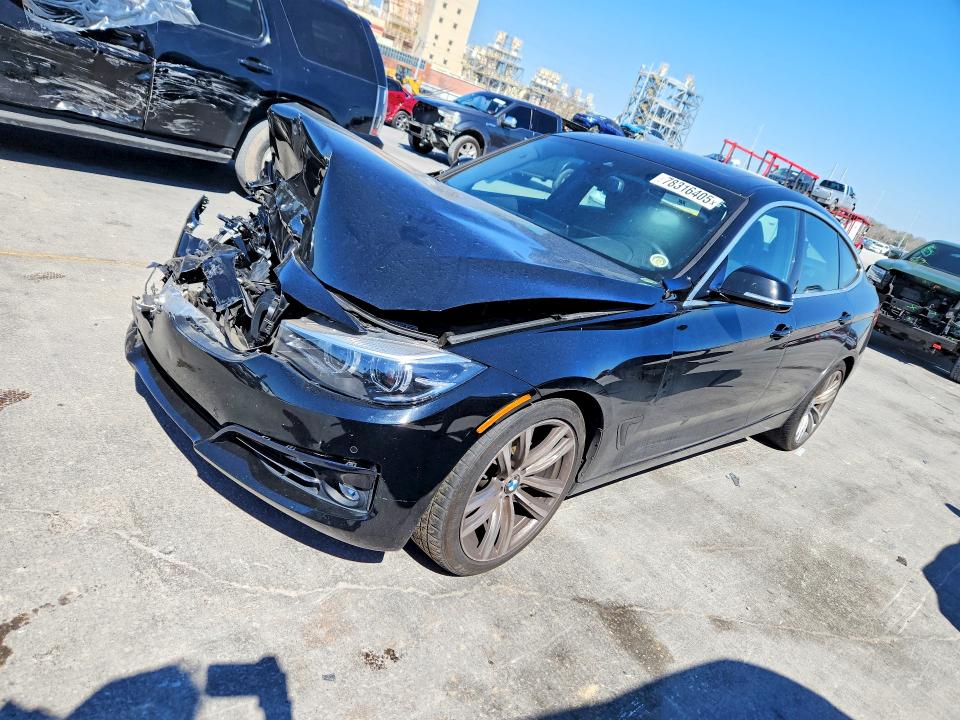 2018 BMW 330 — VIN WBA8Z9C58JB220381