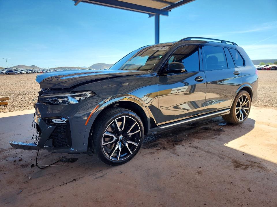 2022 BMW X7 — VIN 5UXCW2C06N9L28561