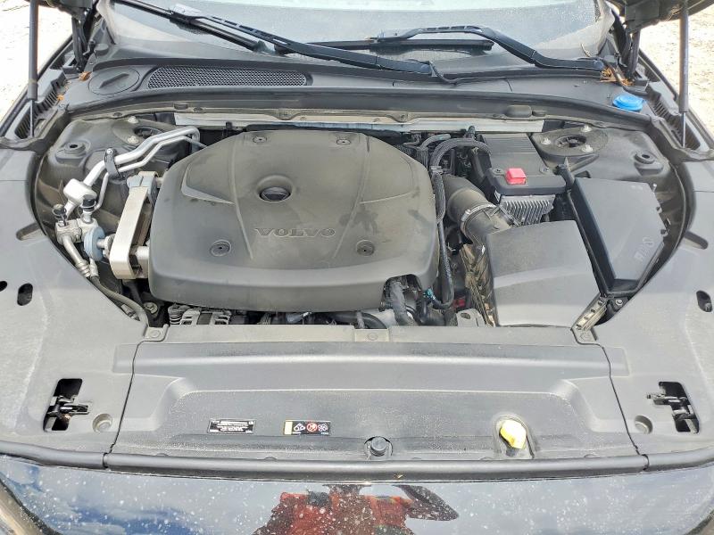 LVY982MK6JP038874