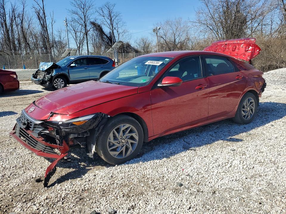 2024 HYUNDAI ELANTRA — VIN KMHLM4DG9RU764642