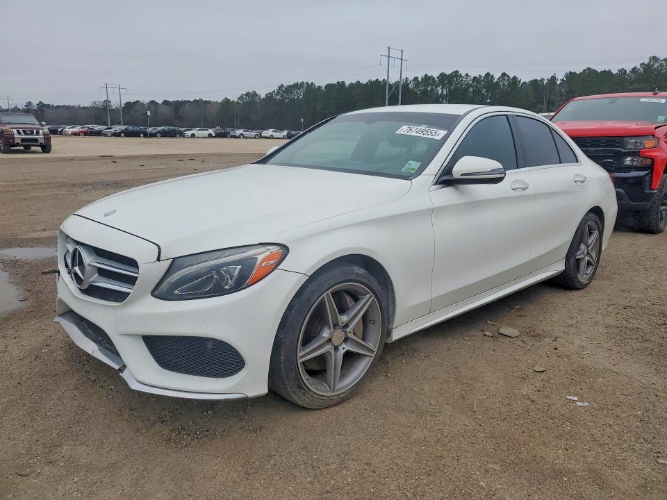 2016 MERCEDES-BENZ C — VIN 55SWF4KB1GU165645