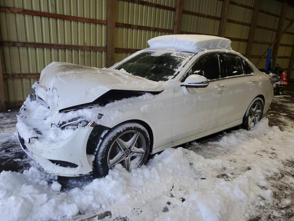 2018 MERCEDES-BENZ C — VIN 55SWF4KB5JU260877