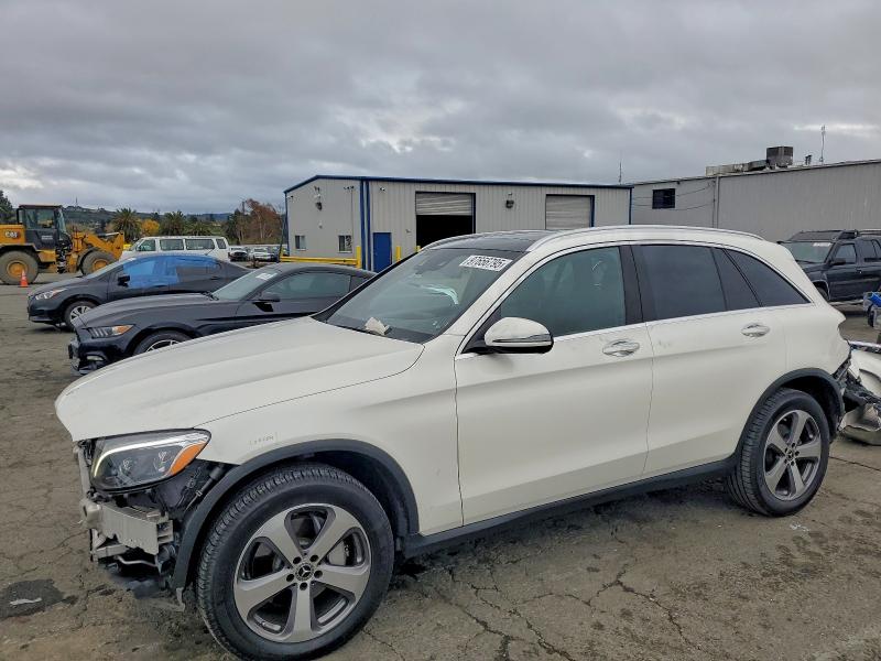 2018 MERCEDES-BENZ GLC — VIN WDC0G4KB4JV099051
