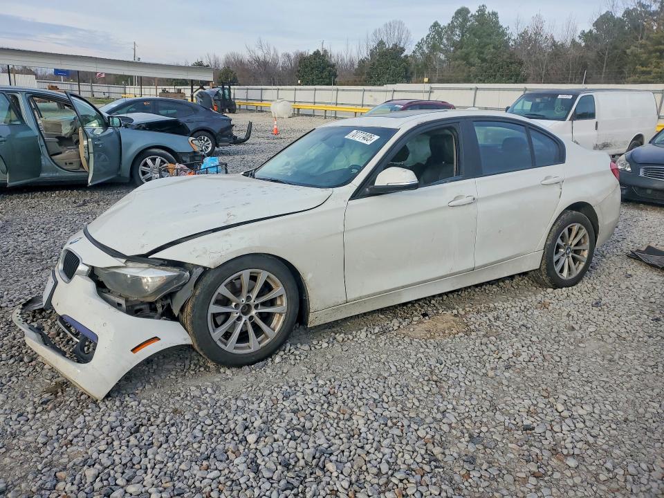 2016 BMW 320 — VIN WBA8A3C59GK690982